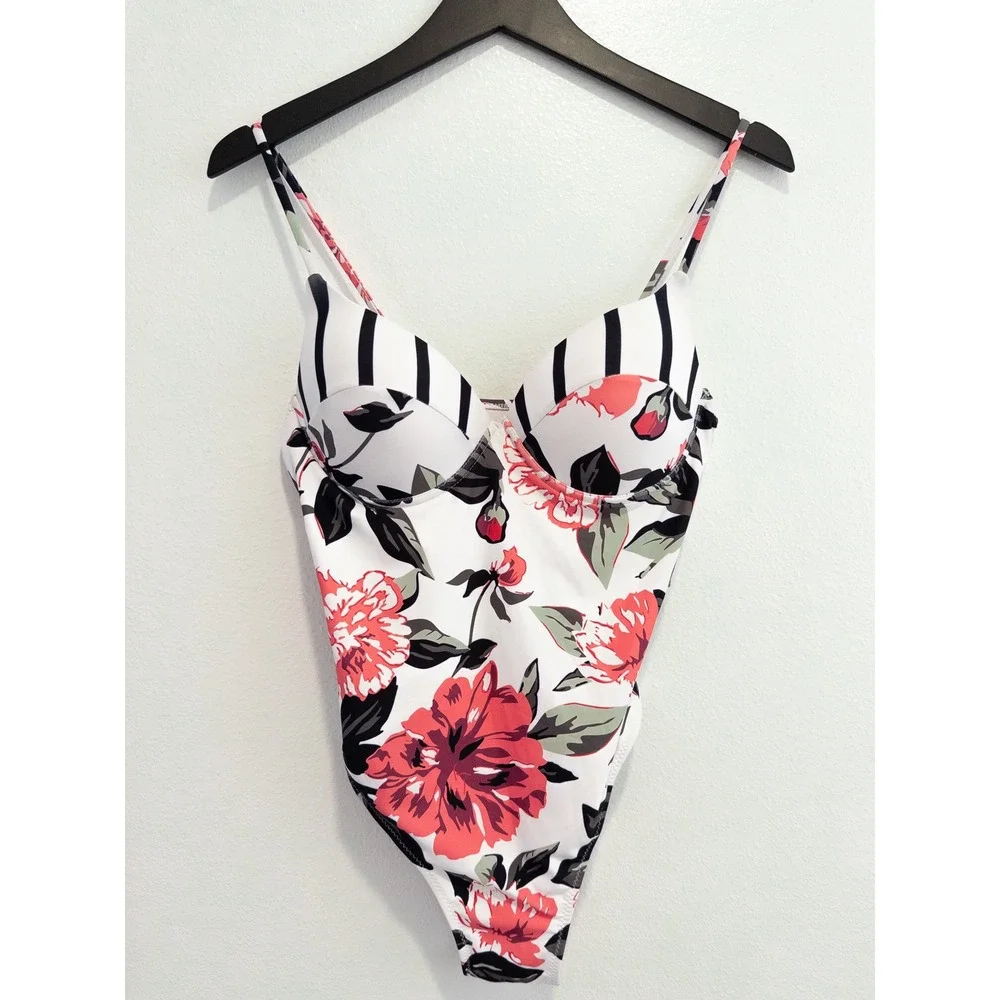 NWT Cupshe One Piece Swimsuit Women L Retro Romantic Pinup Girl Floral Swimwear